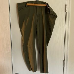 OLD NAVY SIZE 22 olive green high rise pixie pants